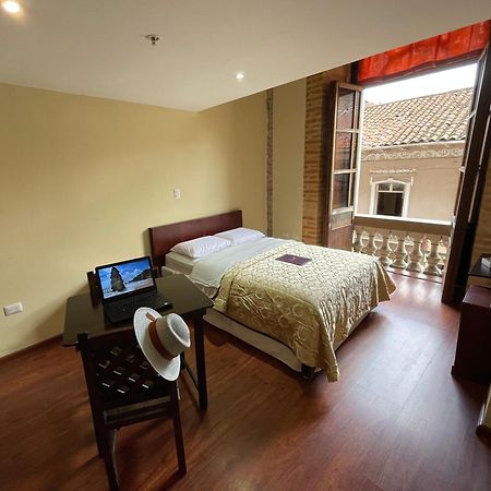 Flore Hotel Boutique Cuenca Exterior foto