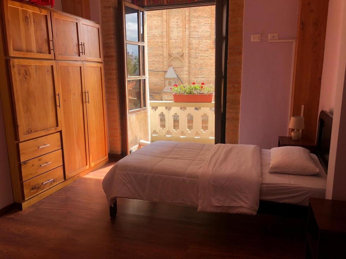 Flore Hotel Boutique Cuenca Exterior foto
