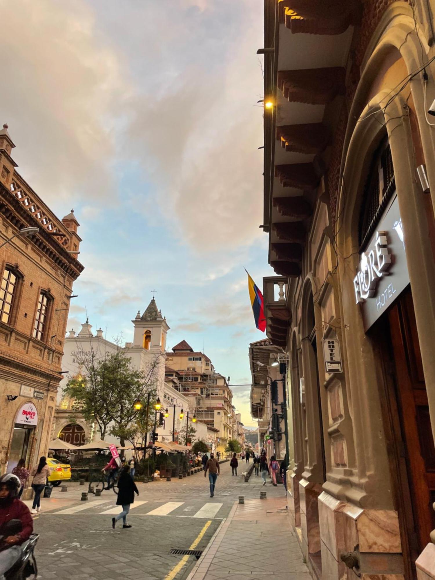 Flore Hotel Boutique Cuenca Exterior foto