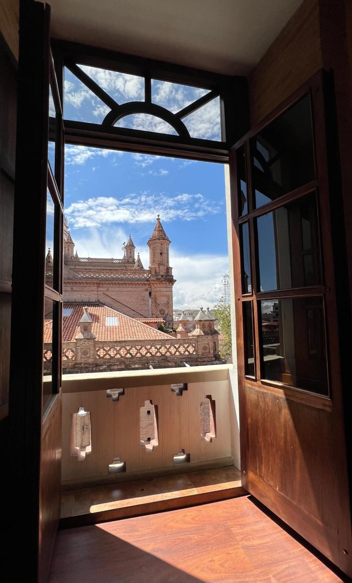 Flore Hotel Boutique Cuenca Exterior foto